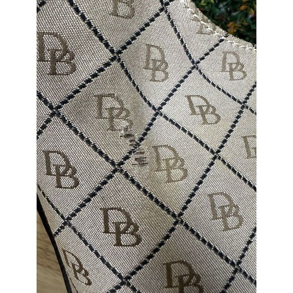 Dooney & Bourke Small Signature Shoulder Bag Tan Brown Beige Purse Hobo Mini GUC - Picture 6 of 13